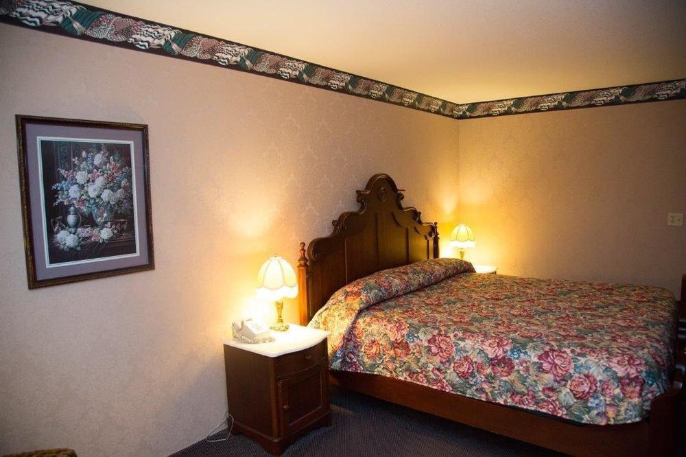 The Shelby Inn Shelbyville エクステリア 写真